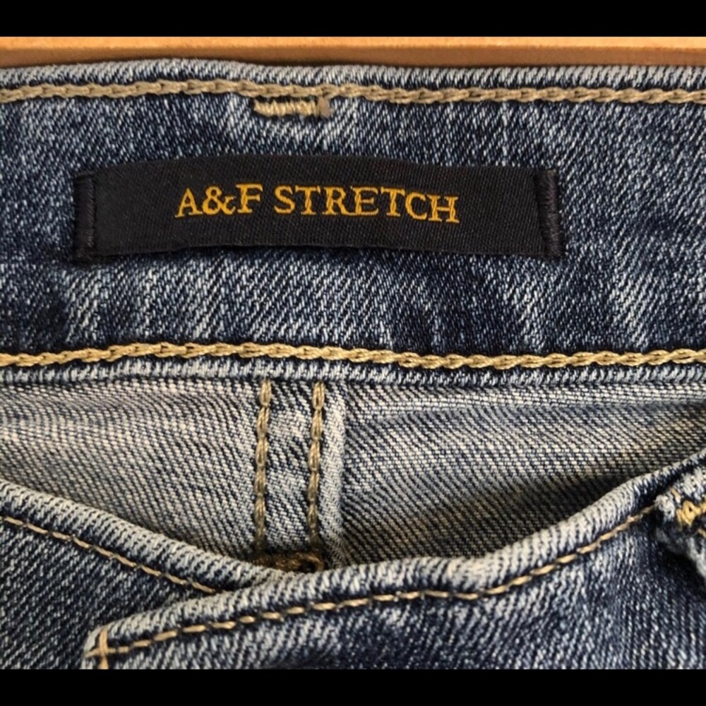 Abercrombie & Fitch Super skinny distressed denim - Picture 6 of 14